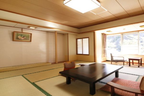(RYOKAN) Shimobe Hotel (Minobu-cho)